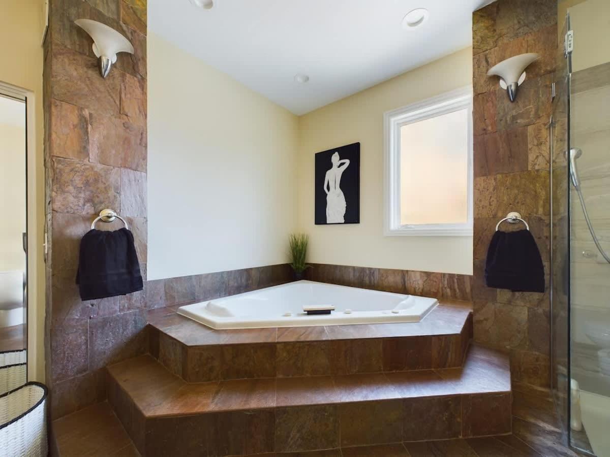 Luxe 4Br With Hot Tub & Game Room Chicago Exteriér fotografie